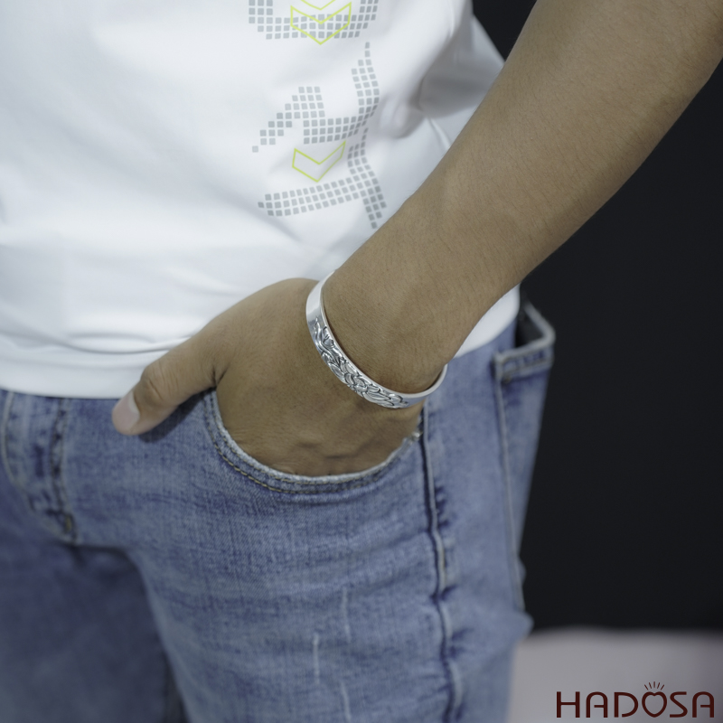 Vòng kiềng bạc hoa sen