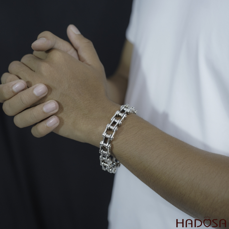 Lắc tay bạc dạng xích