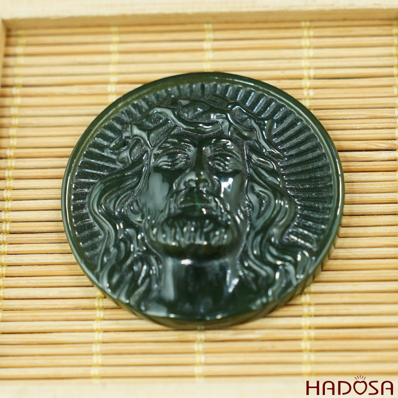 Mặt Ngọc Bích Chúa Jesus cao cấp