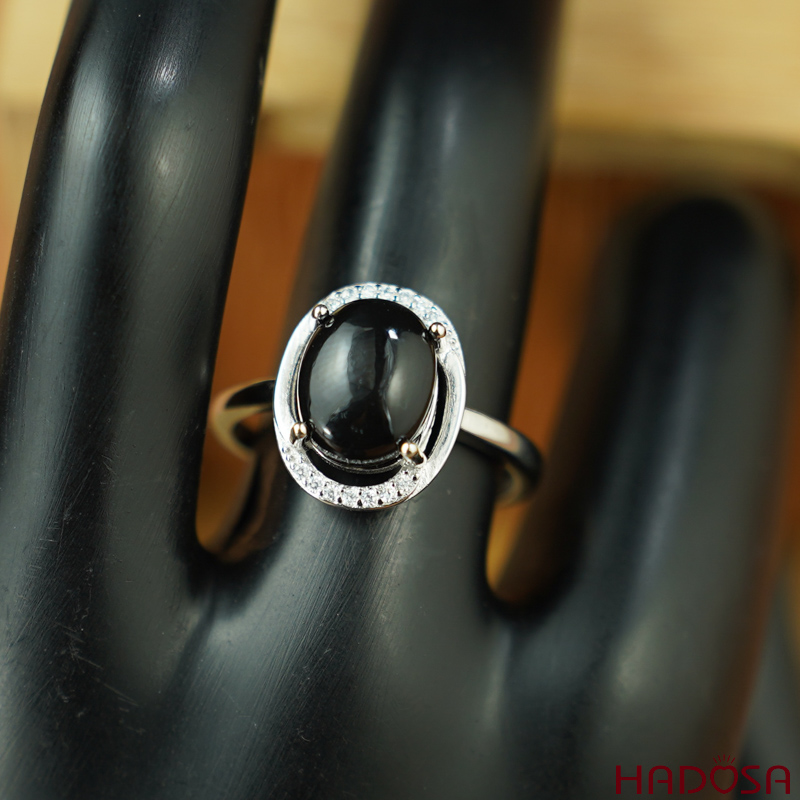 Nhẫn bạc đính đá Chalcedony đen oval 8x10mm