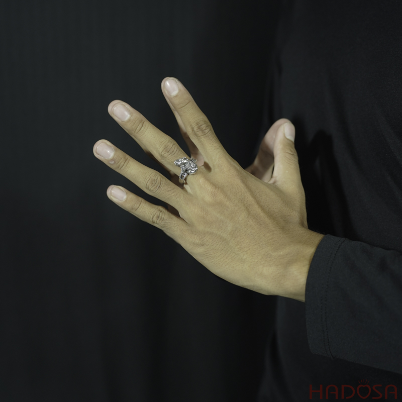 Nhẫn Tỳ Hưu bạc Thái