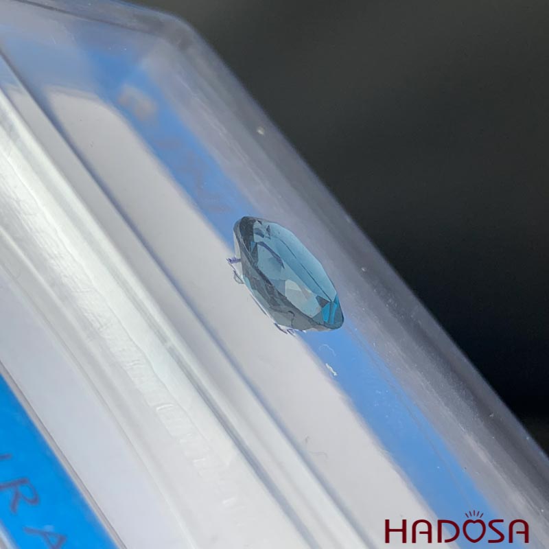 Topaz London oval 08x10mm