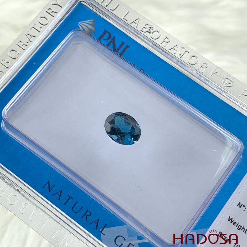 Topaz London oval 08x10mm