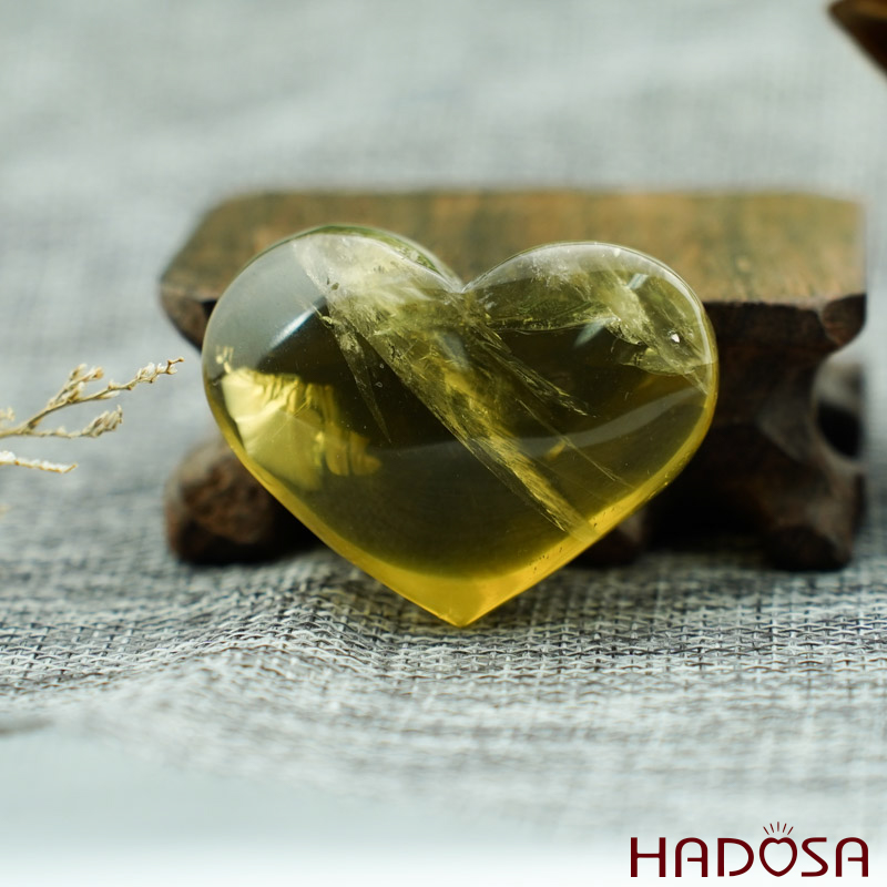 Tim thach anh vàng 4cm 60gr