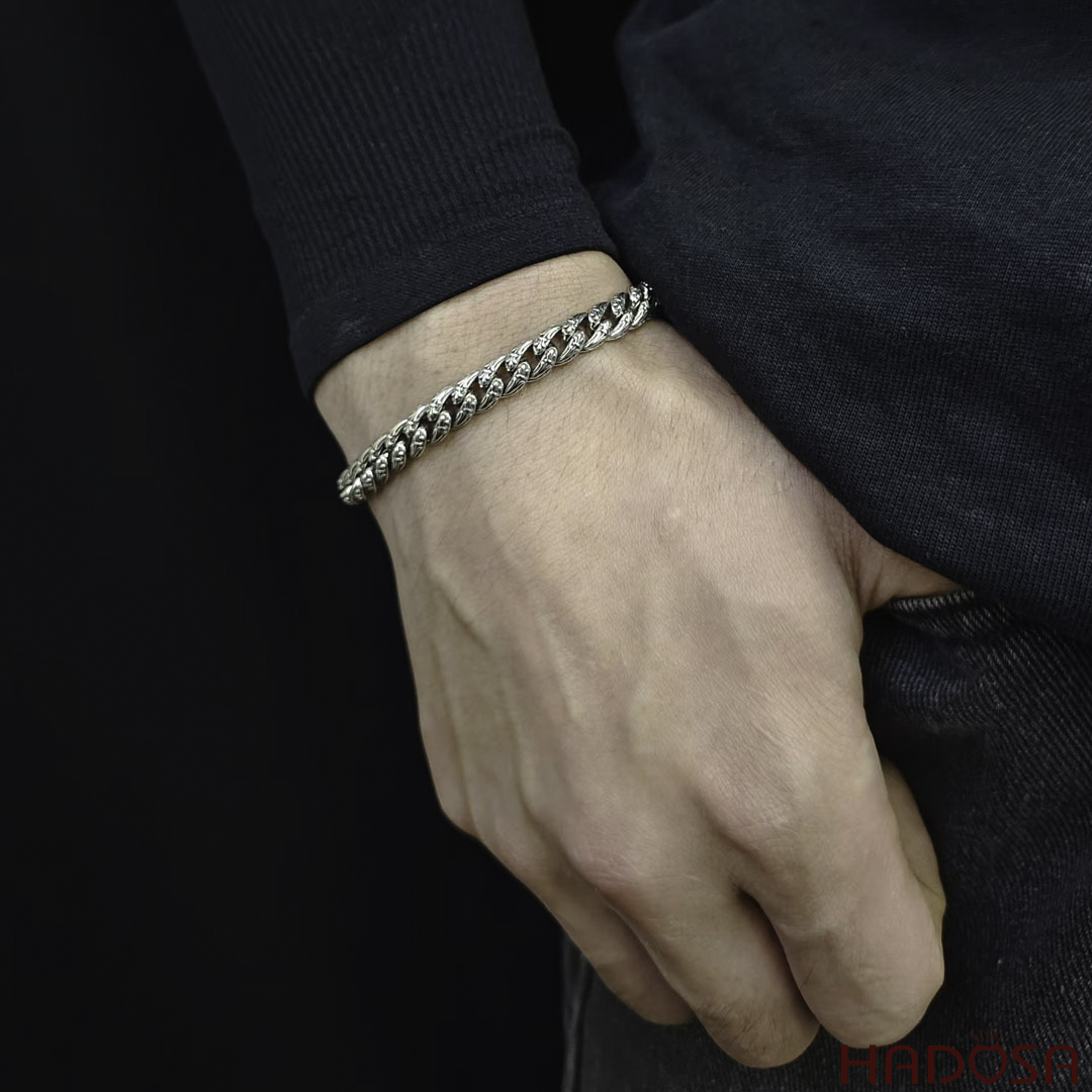 Lắc tay bạc Thái nam khoen lật họa tiết Fleur-de-lis