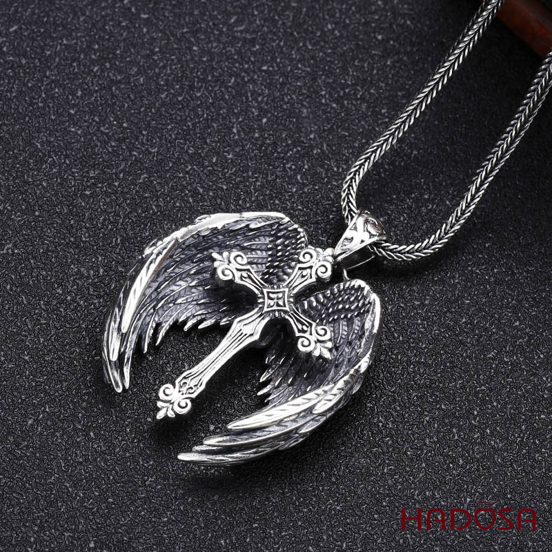 Mặt dây chuyền bạc thánh giá đôi cánh