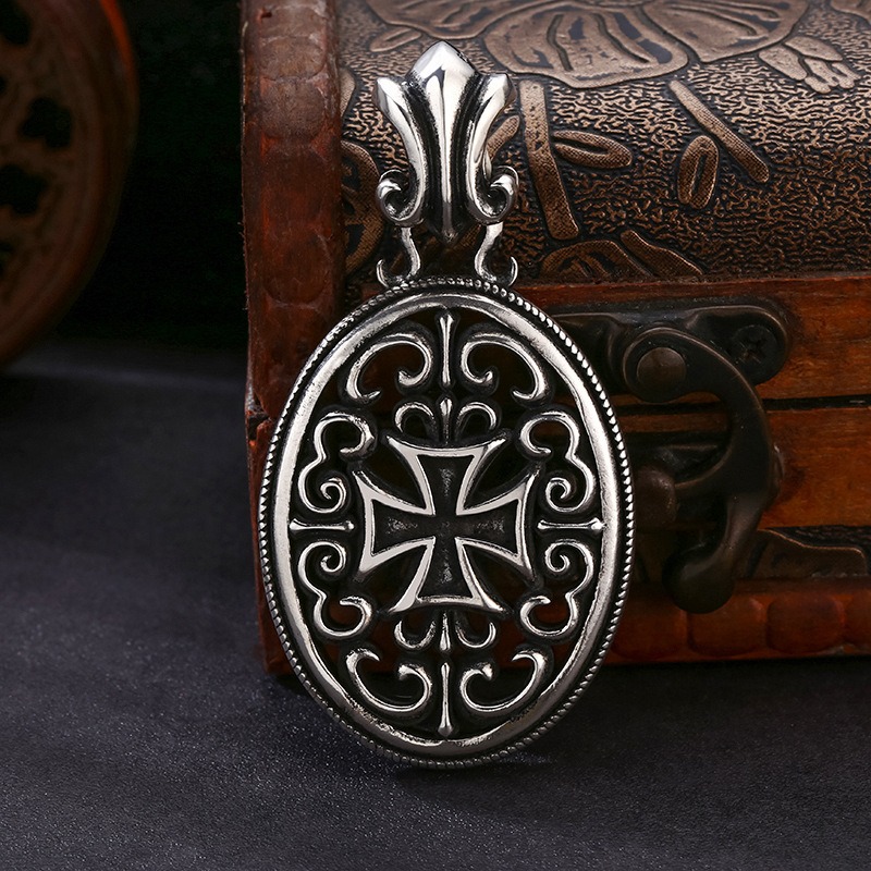 Mặt dây chuyền bạc nam Chrome Heart