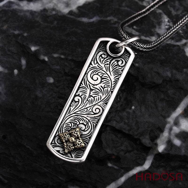 Mặt dây chuyền thẻ bài bạc Thái Chùy Kim Cang