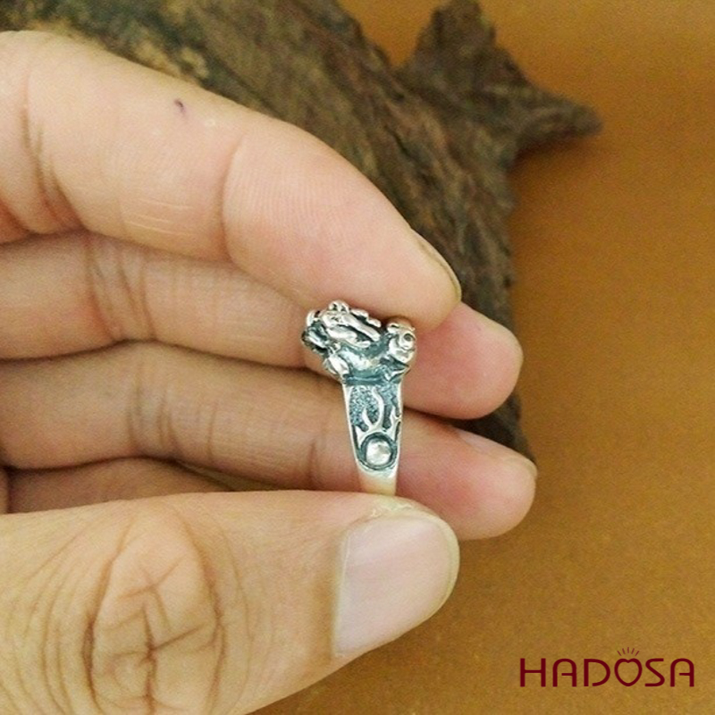 Nhẫn Tỳ Hưu bạc Thái