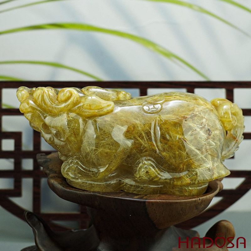 Tỳ hưu thạch anh tóc vàng 0.89kg, 15×0.85cm