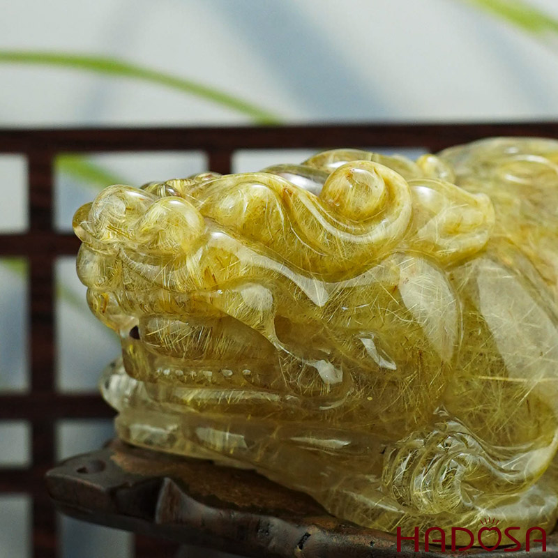 Tỳ hưu thạch anh tóc vàng 0.89kg, 15×0.85cm