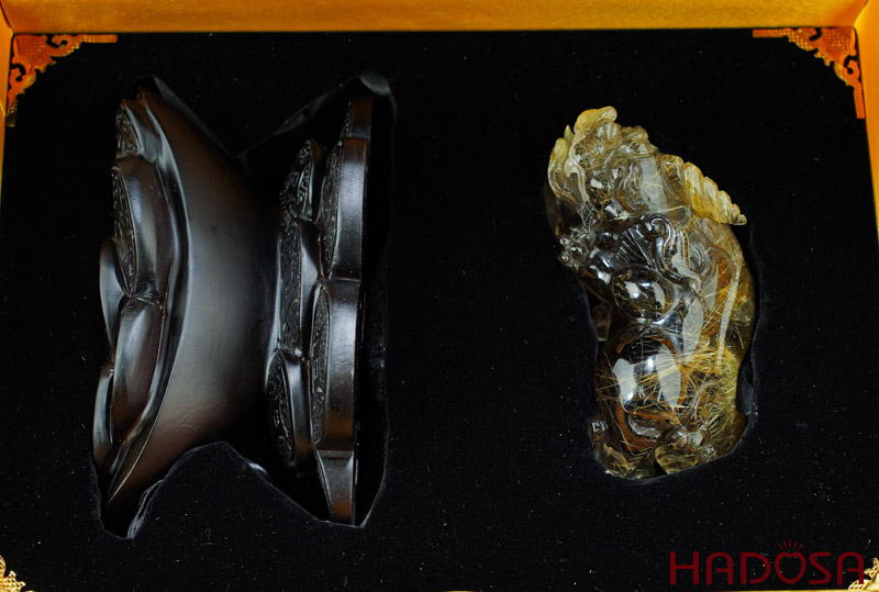 Tỳ hưu thạch anh tóc vàng 0.89kg, 15×0.85cm