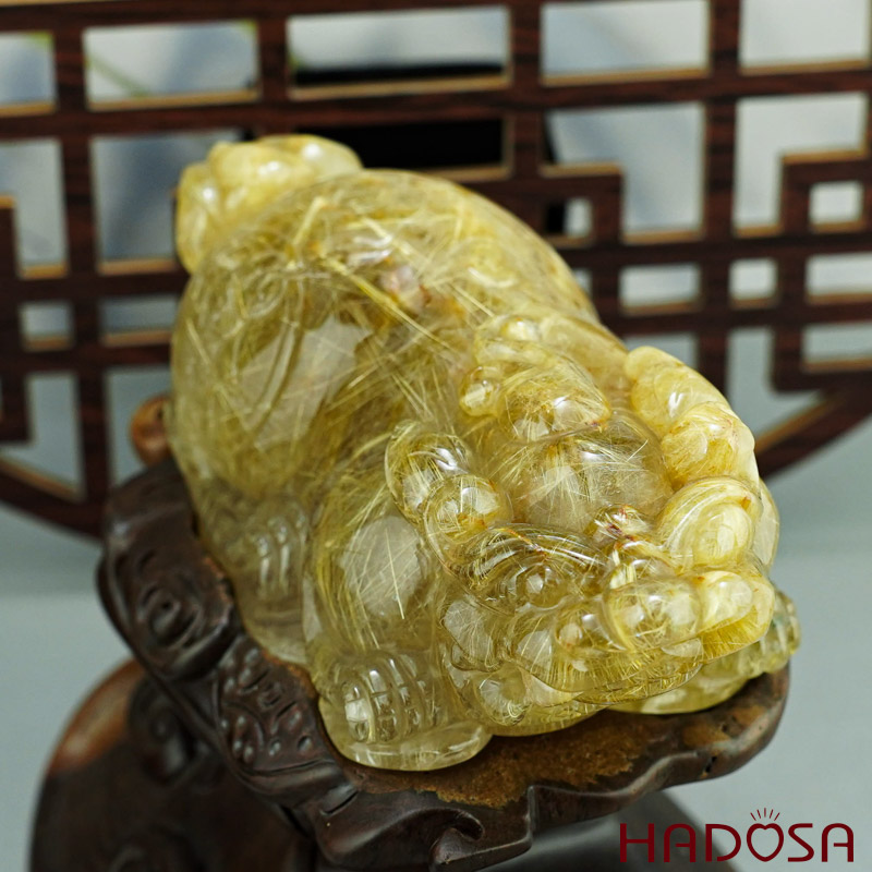 Tỳ hưu thạch anh tóc vàng 0.89kg, 15×0.85cm