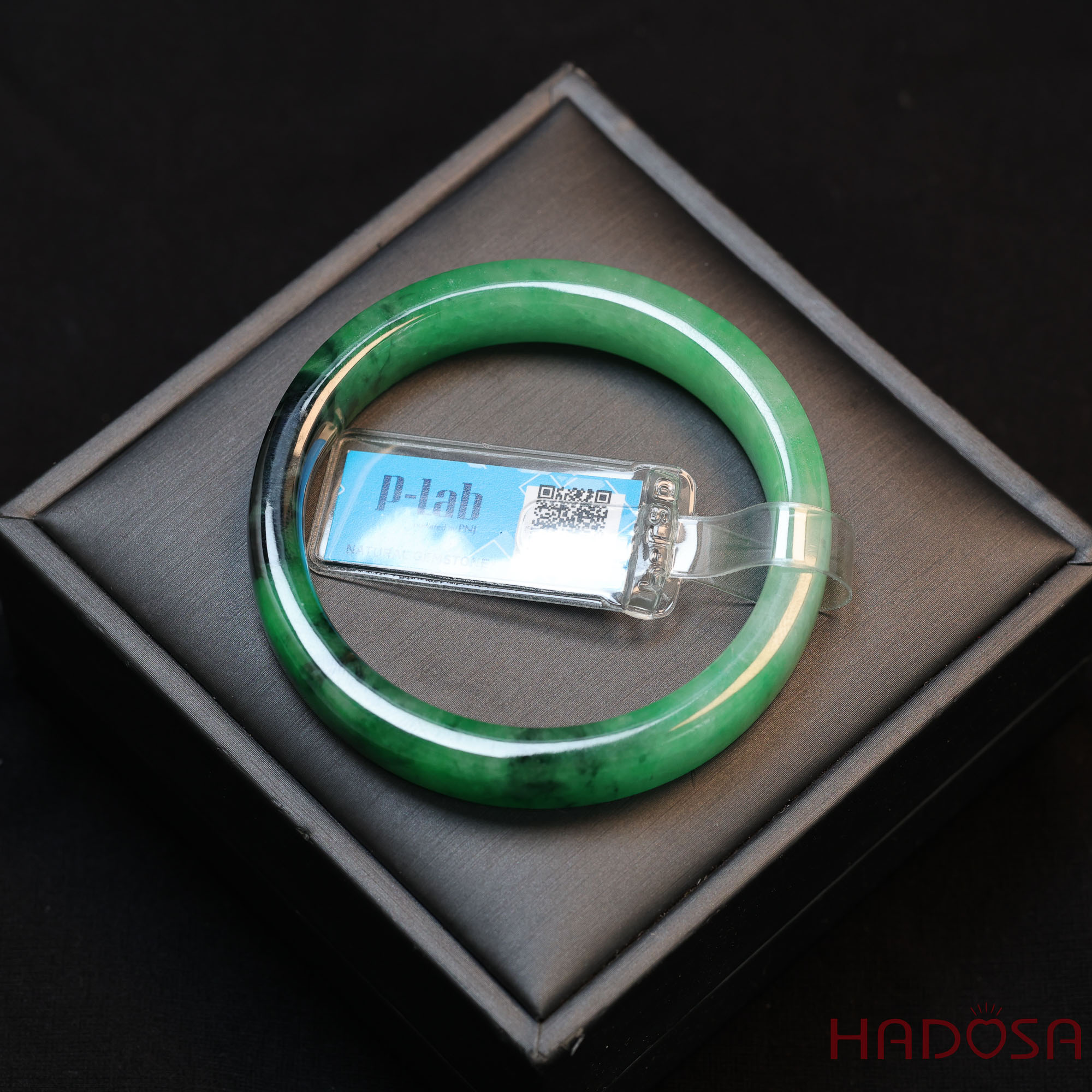 Vòng Ngọc Cẩm Thạch bản vuông xanh tươi ni 51