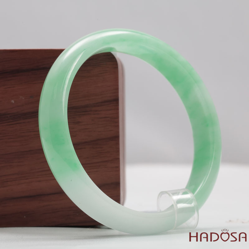 Ngọc cẩm thạch xanh vân lý ni 51