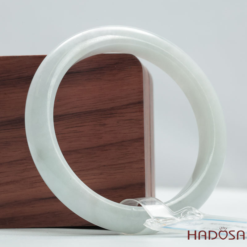 Ngọc Jadeite Type A Cẩm Thạch Nếp Phớt Xanh Ni 51