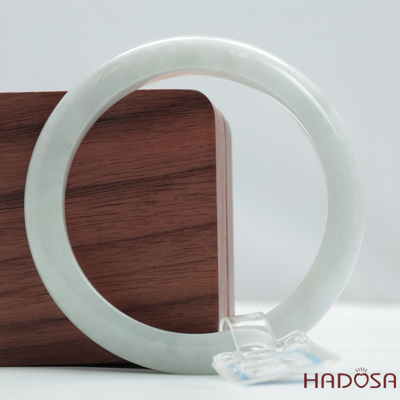 Ngọc Jadeite Type A Cẩm Thạch Nếp Phớt Xanh Ni 51