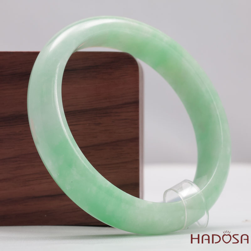 Ngọc cẩm thạch xanh vân lý ni 56