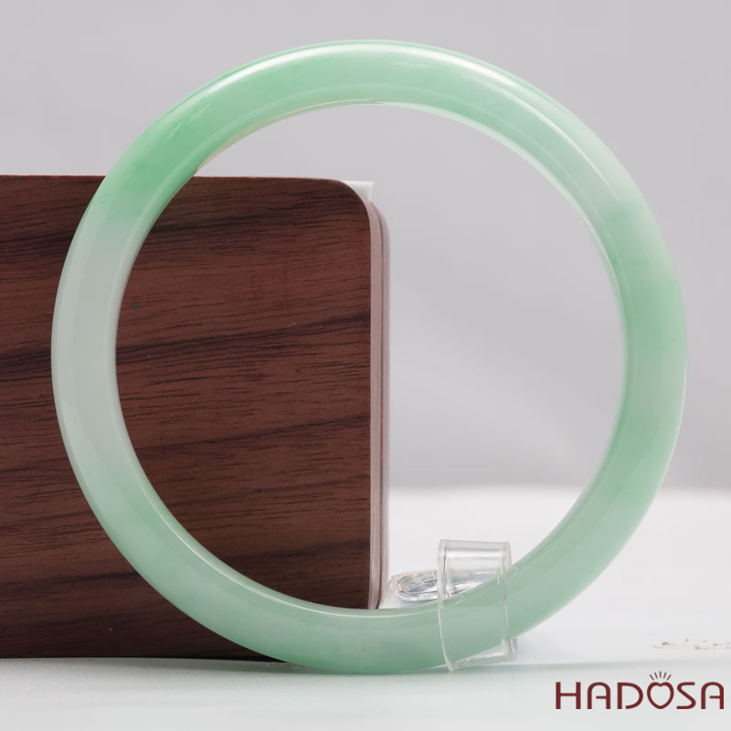 Ngọc cẩm thạch xanh vân lý ni 56