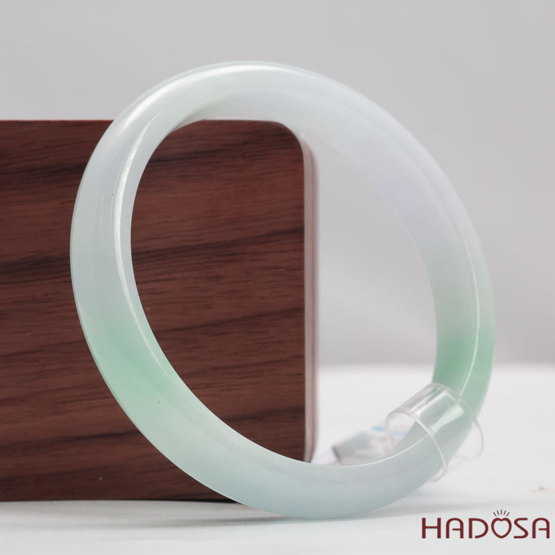 Ngọc cẩm thạch xanh vân lý ni 54