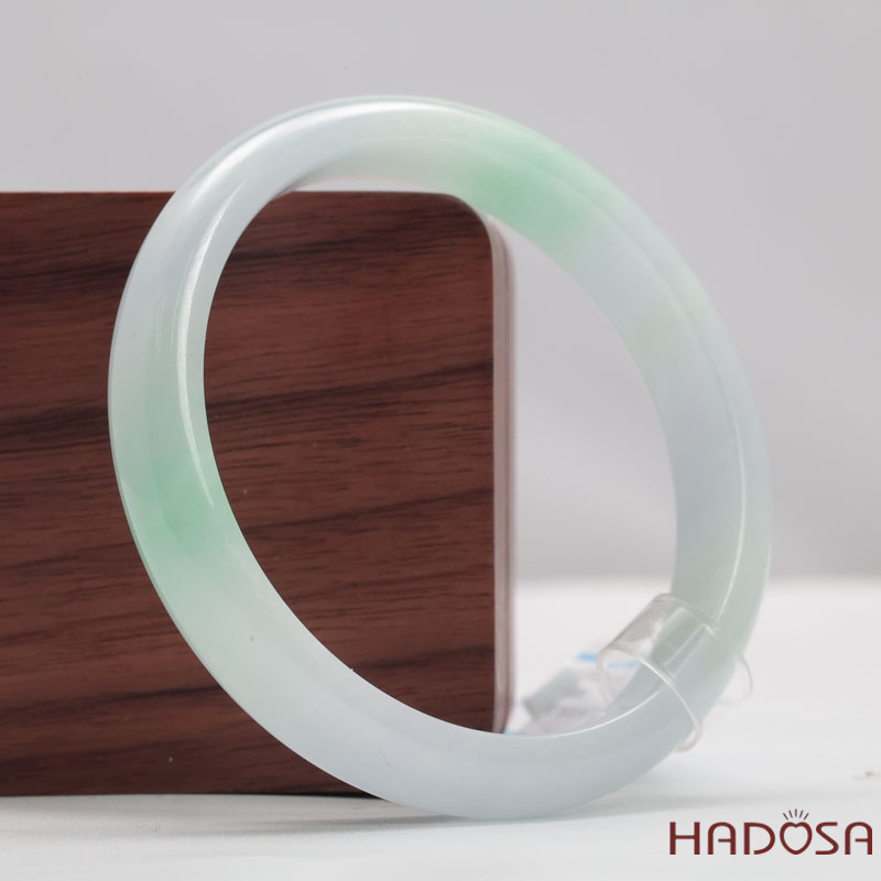 Ngọc cẩm thạch xanh vân lý ni 54