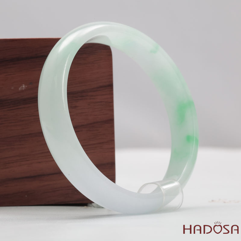 Ngọc cẩm thạch xanh vân lý ni 51