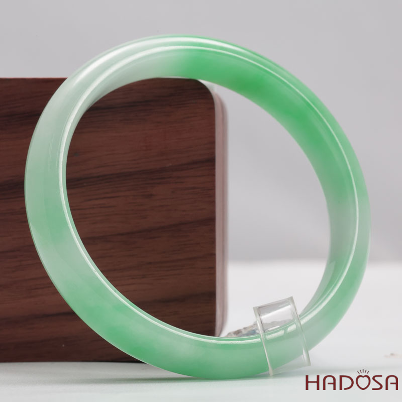 Ngọc cẩm thạch xanh vân lý ni 54