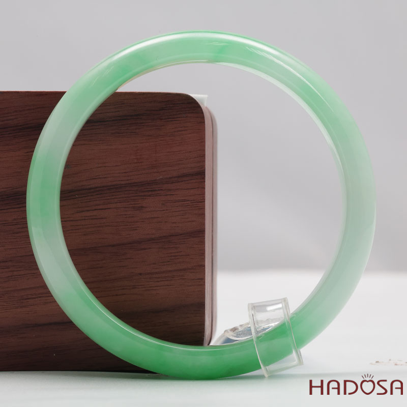 Ngọc cẩm thạch xanh vân lý ni 54