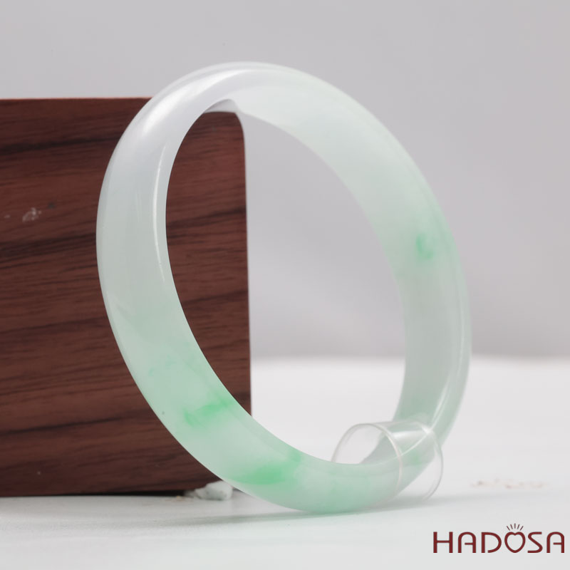 Ngọc cẩm thạch xanh vân lý ni 51