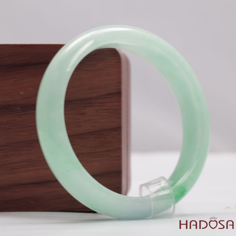 Ngọc cẩm thạch xanh vân lý ni 48