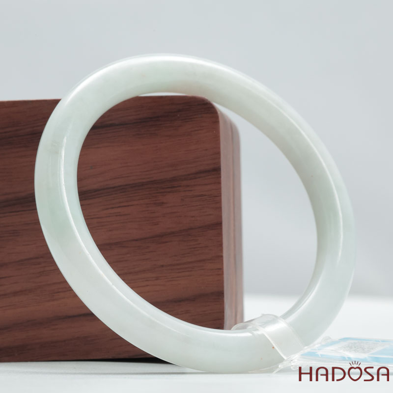 Vòng Cẩm Thạch Type A Bạch Ngọc  Nếp Mịn Bản Tròn Ni 55