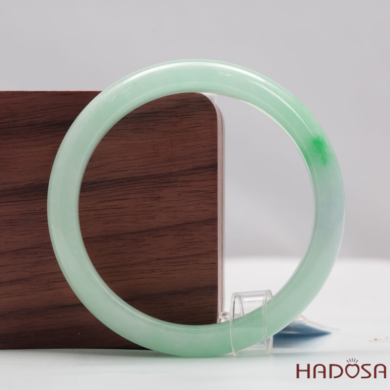 Ngọc cẩm thạch xanh vân lý ni 48