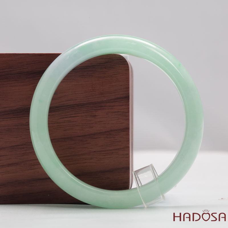 Ngọc cẩm thạch xanh vân lý ni 48