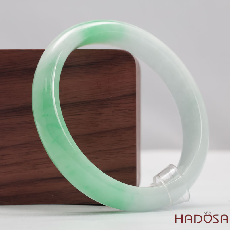 Ngọc cẩm thạch xanh vân lý ni 55