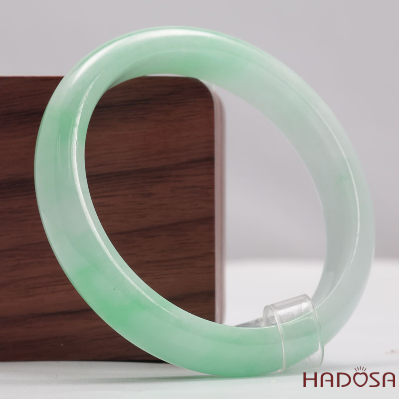 Ngọc cẩm thạch xanh vân lý ni 54