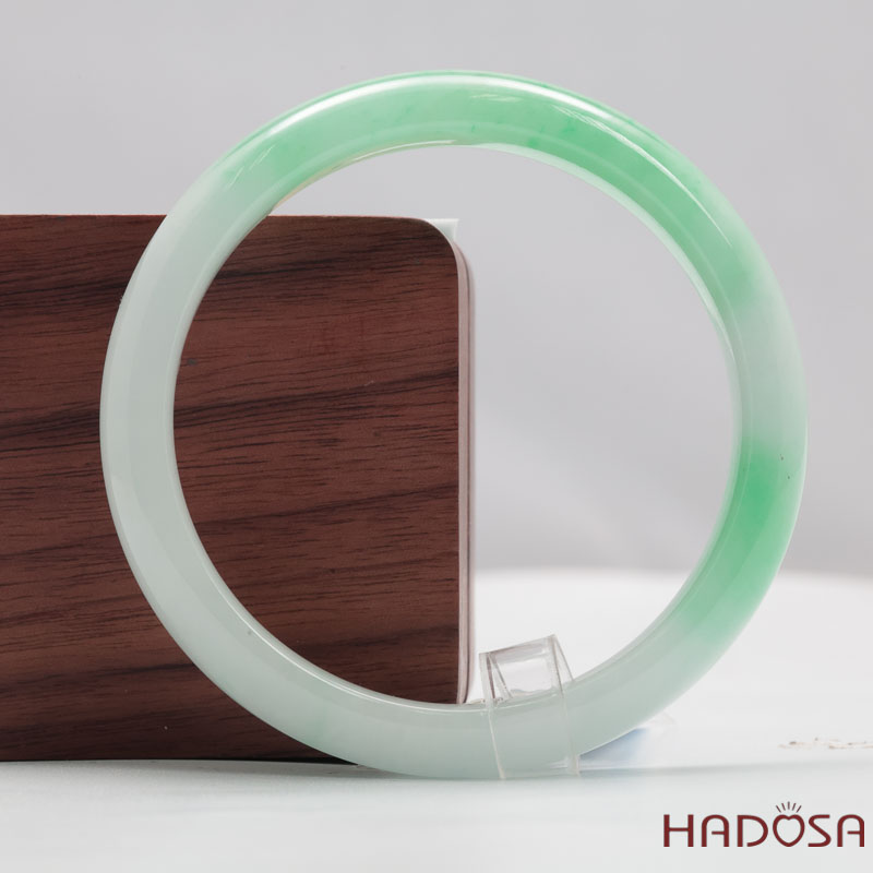 Ngọc cẩm thạch xanh vân lý ni 55