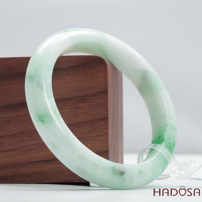 Vòng Ngọc Cẩm Thạch A lá hẹ trắng điểm lý ni 58