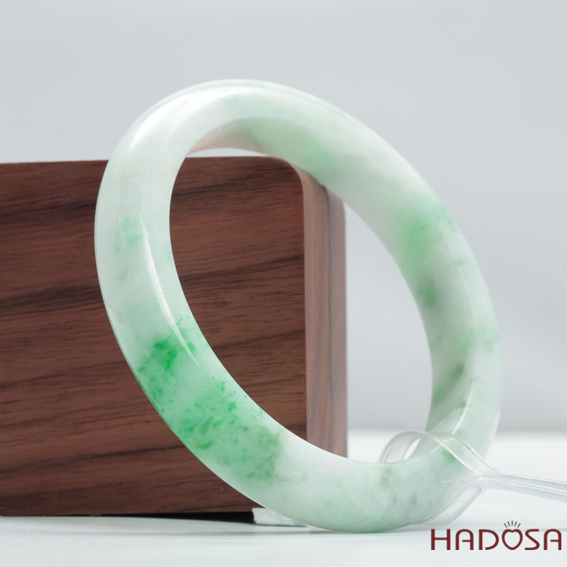 Vòng Ngọc Cẩm Thạch A lá hẹ trắng điểm lý ni 58