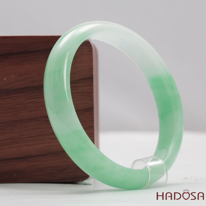 Ngọc cẩm thạch xanh vân lý ni 51