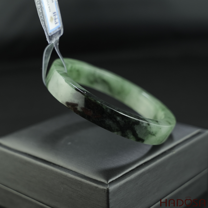 Vòng Ngọc Cẩm Thạch sơn thủy bản vuông ni 58