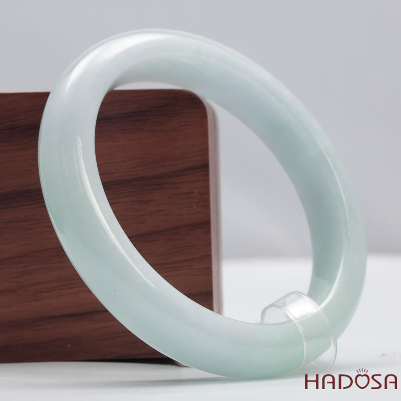 Vòng Tay Ngọc Cẩm Thạch Xanh Lý Trong Vân Lý Ni 58