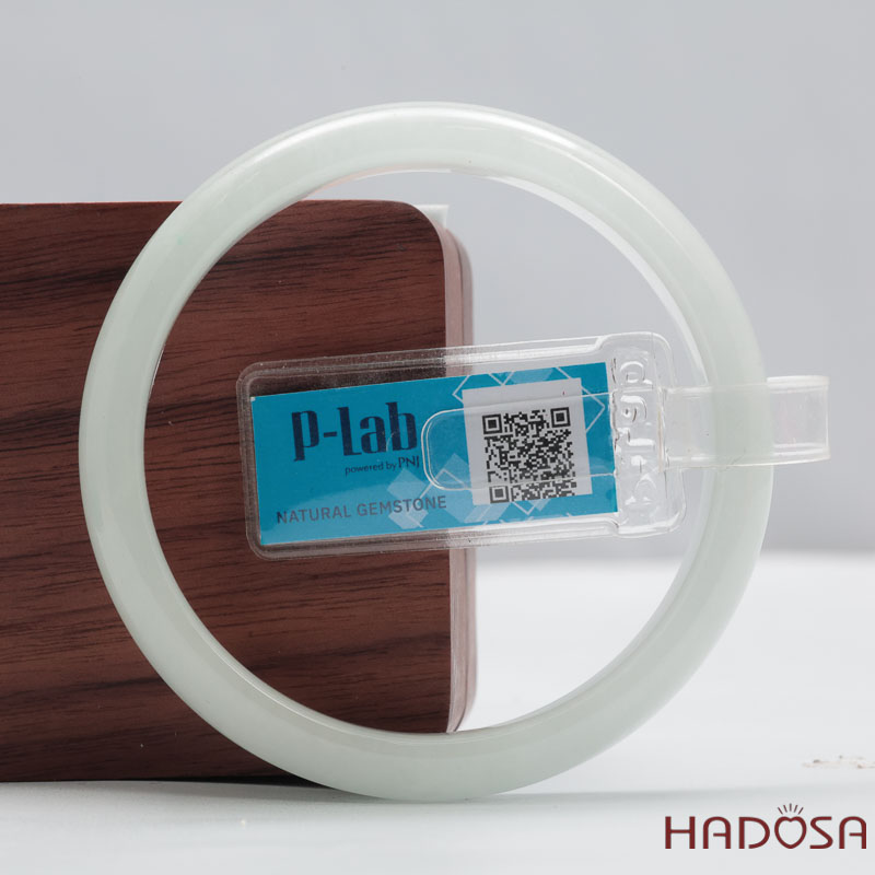 Vòng Ngọc Cẩm Thạch Xanh Lý Trong Vân Lý Ni 52