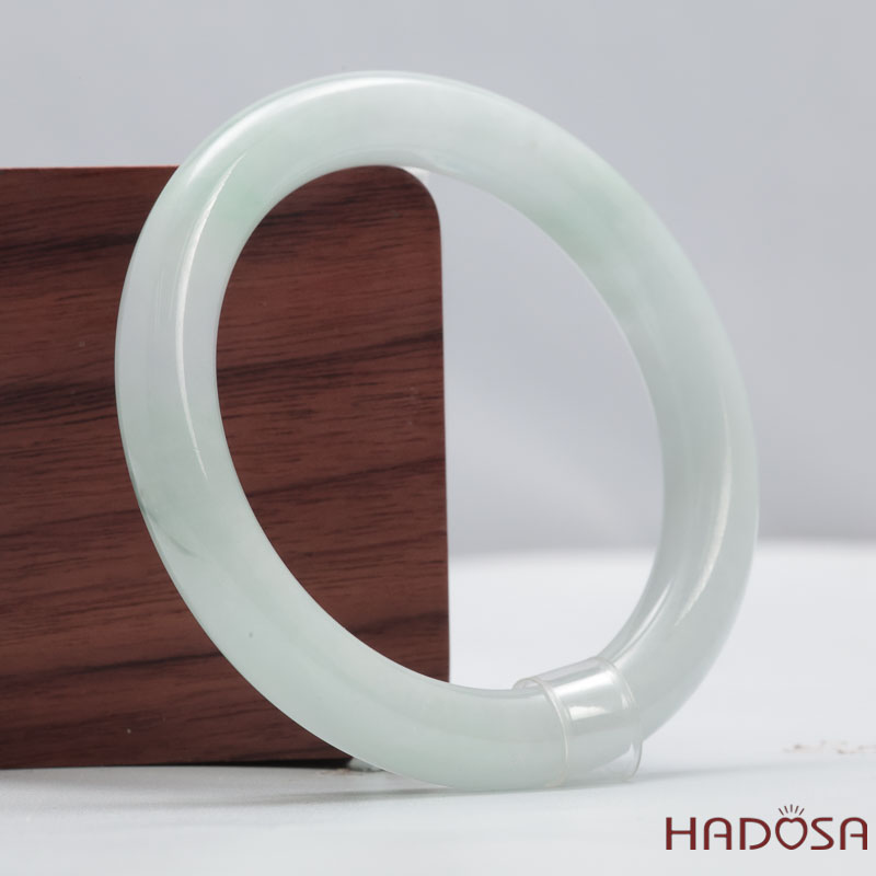 Vòng Ngọc Cẩm Thạch Tròn Xanh Trong Vân Lý Ni 50