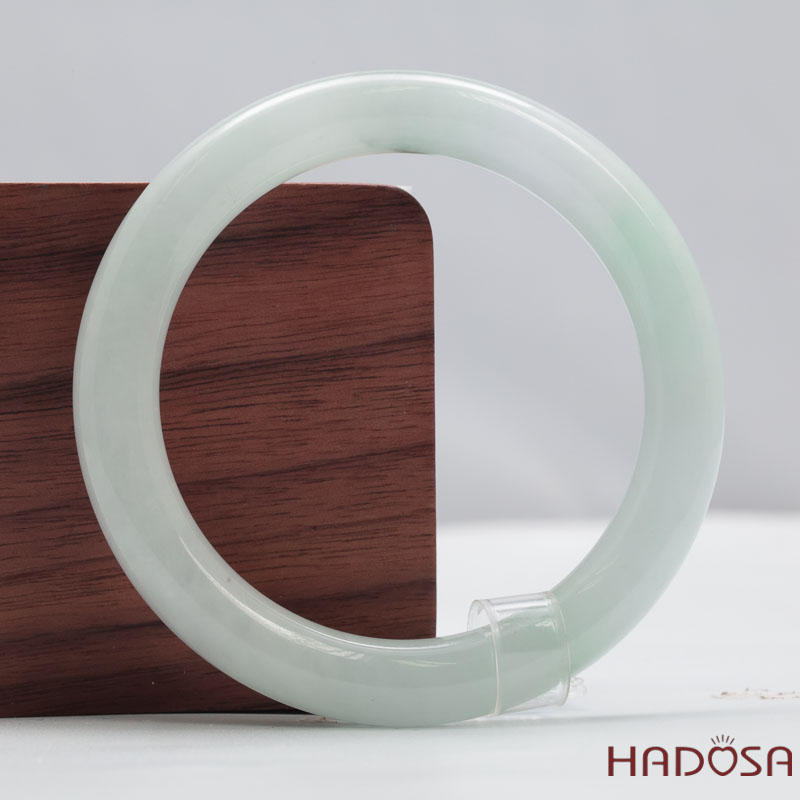 Vòng Ngọc Cẩm Thạch Tròn Xanh Trong Vân Lý Ni 50