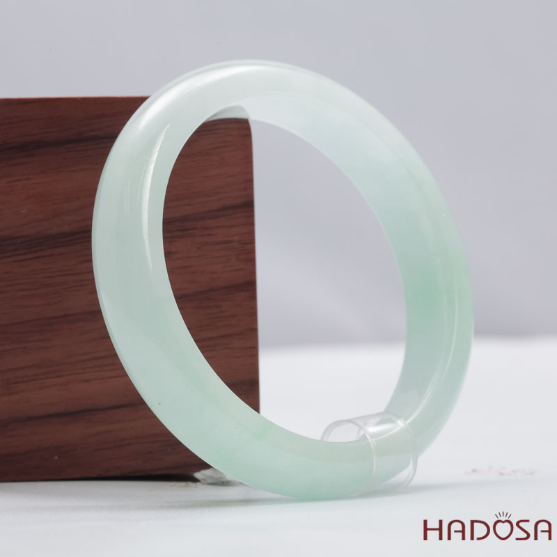 Vòng Tay Ngọc Cẩm Thạch trong vân lý ni 55