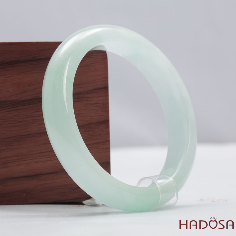 Vòng Tay Ngọc Cẩm Thạch trong vân lý ni 55