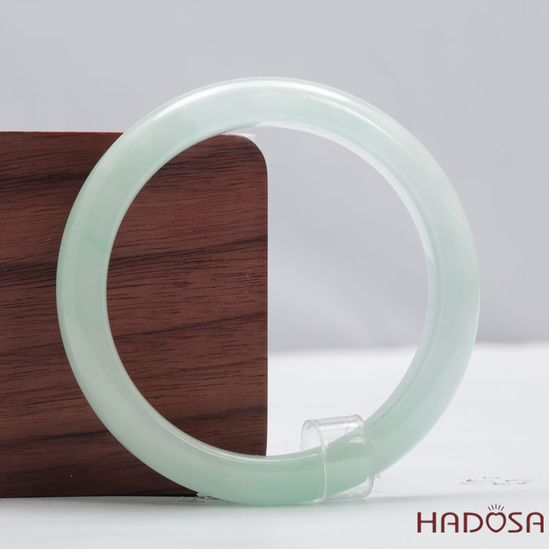 Vòng Tay Ngọc Cẩm Thạch trong vân lý ni 55