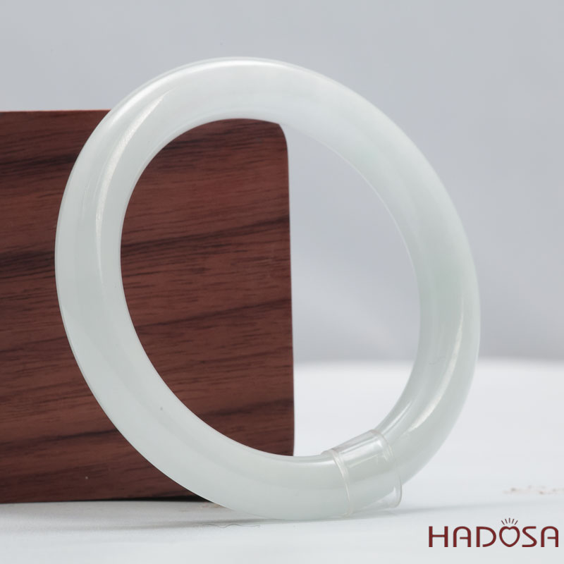 Vòng Tay Ngọc Cẩm Thạch Xanh Lý Trong Ni 48