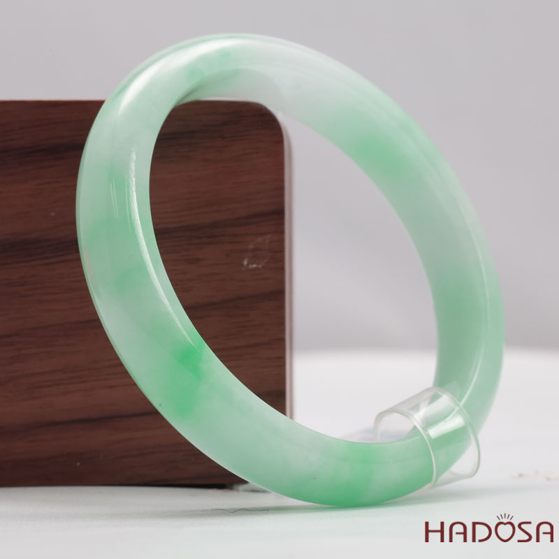 Ngọc cẩm thạch xanh vân lý ni 55