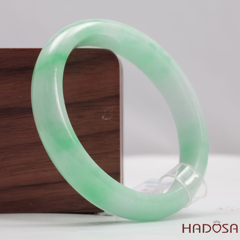 Ngọc cẩm thạch xanh vân lý ni 55